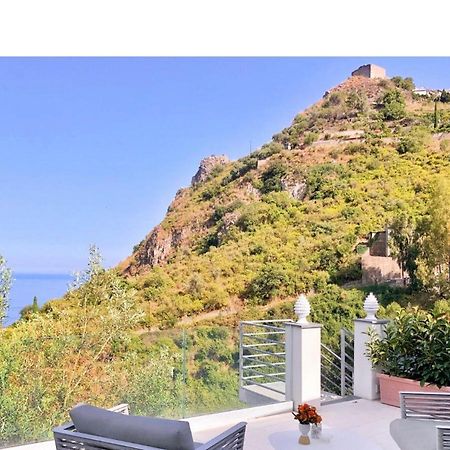 Suite Apartments Branco - Infinity Pool & Sea View - 5 Minuti Dal Centro タオルミーナ エクステリア 写真